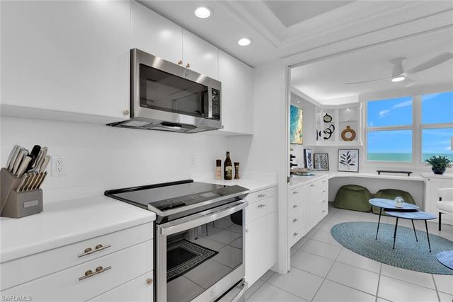 6101 Pelican Bay BLVD # 1805, Naples, FL 34108