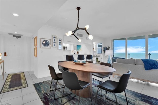 6101 Pelican Bay BLVD # 1805, Naples, FL 34108