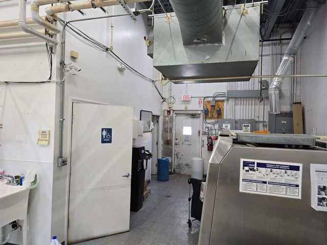 1240 E Dundee Road, Palatine, IL 60074