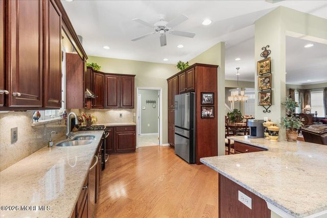 11 Sunningdale Court 11, Jackson, NJ 08527