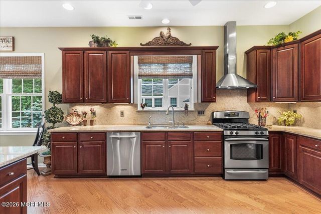 11 Sunningdale Court 11, Jackson, NJ 08527