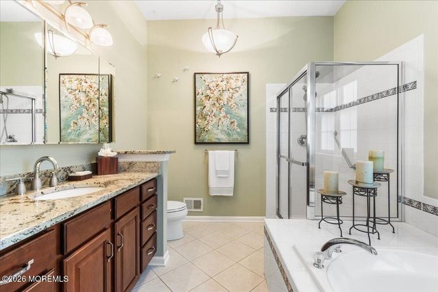11 Sunningdale Court 11, Jackson, NJ 08527