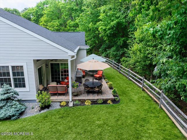 11 Sunningdale Court 11, Jackson, NJ 08527