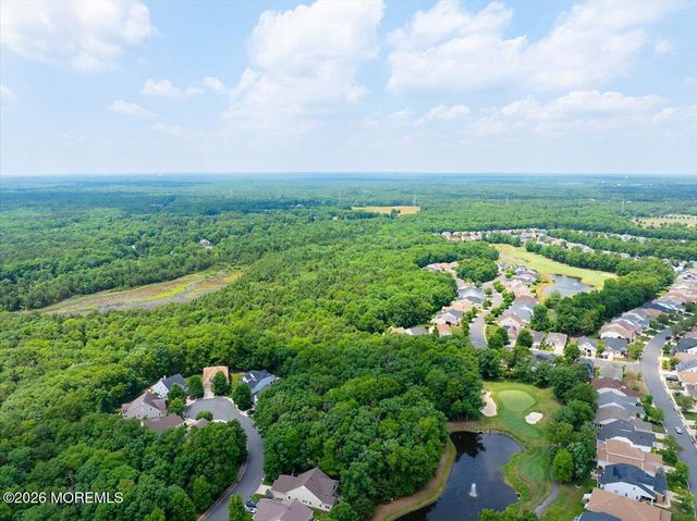 11 Sunningdale Court 11, Jackson, NJ 08527