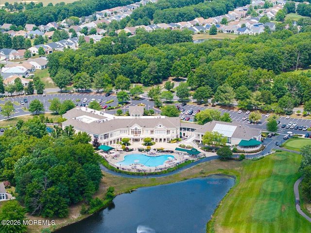 11 Sunningdale Court 11, Jackson, NJ 08527
