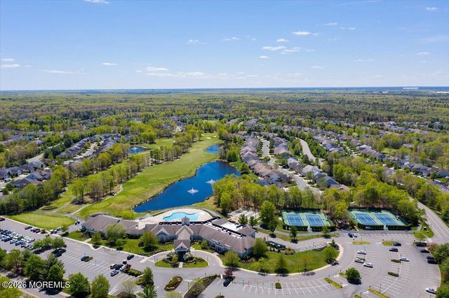 11 Sunningdale Court 11, Jackson, NJ 08527
