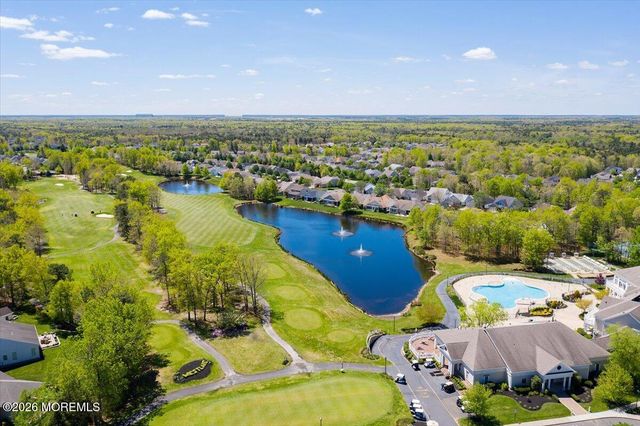 11 Sunningdale Court 11, Jackson, NJ 08527