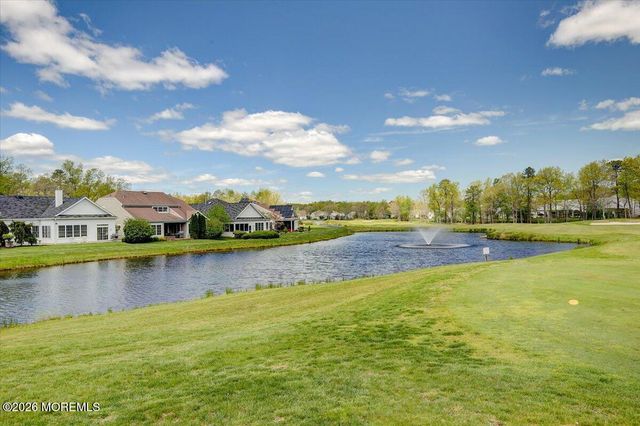 11 Sunningdale Court 11, Jackson, NJ 08527
