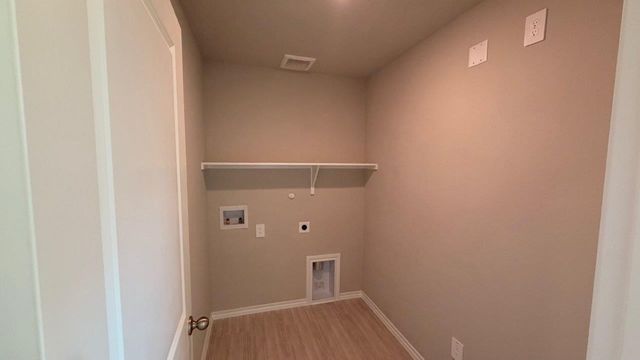 8508 HOLLYMEAD Lane, Fort Worth, TX 76131