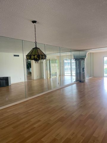 250 John F Kennedy Drive 308, Atlantis, FL 33462