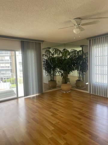 250 John F Kennedy Drive 308, Atlantis, FL 33462