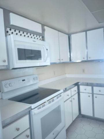250 John F Kennedy Drive 308, Atlantis, FL 33462