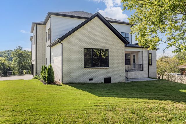 2205 Kayla Dr, Goodlettsville, TN 37072