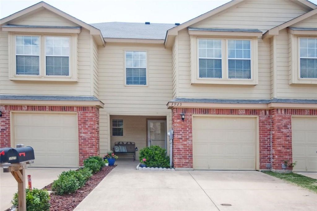 3925 Vista Mar Drive, Fort Worth, TX 76040