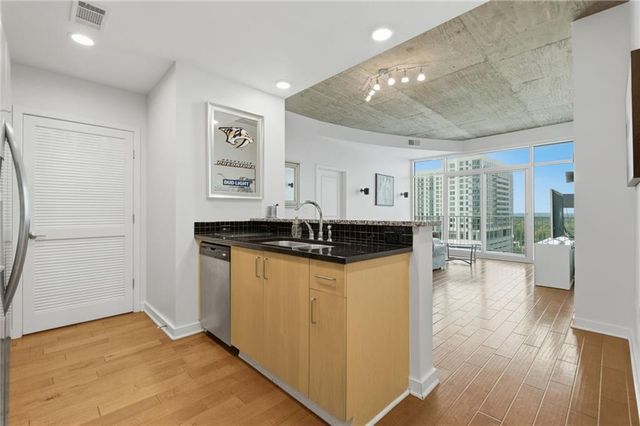 250 Pharr Road NE 1209, Atlanta, GA 30305