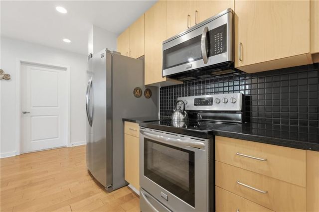 250 Pharr Road NE 1209, Atlanta, GA 30305