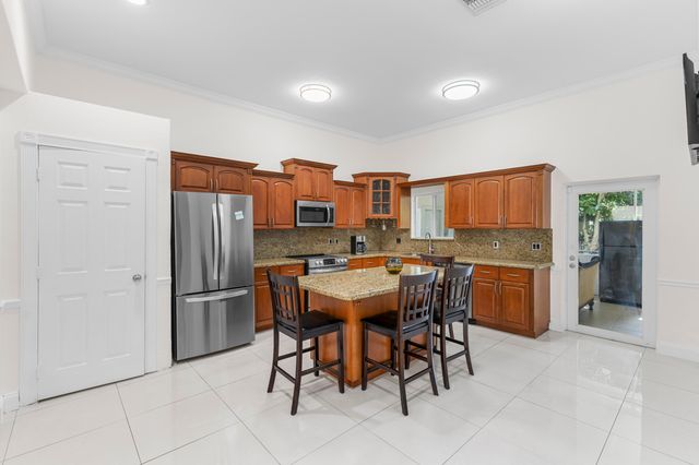 321 N 72nd Terrace, Hollywood, FL 33024