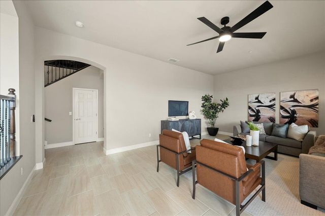 3145 Demartini Dr, Roseville, CA 95661