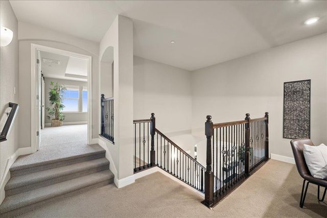 3145 Demartini Dr, Roseville, CA 95661