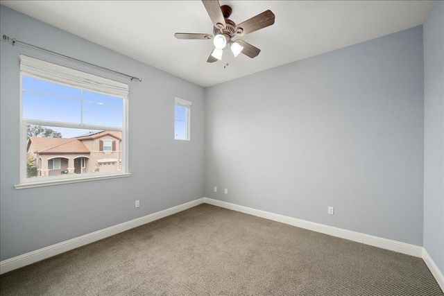 3145 Demartini Dr, Roseville, CA 95661