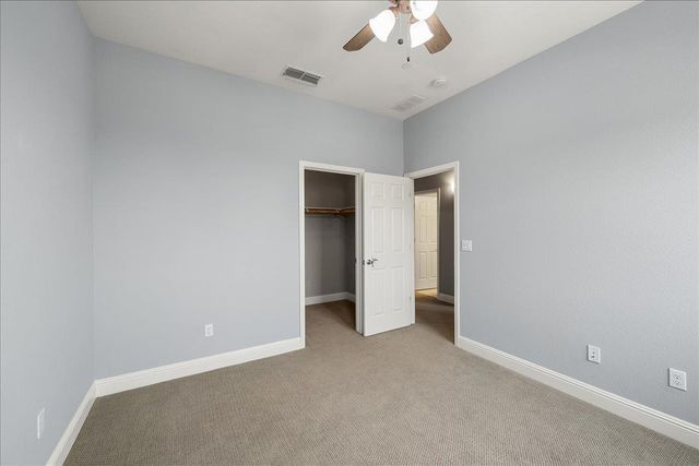 3145 Demartini Dr, Roseville, CA 95661