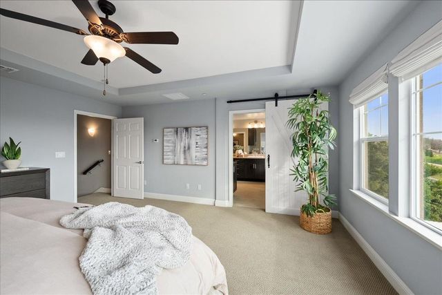 3145 Demartini Dr, Roseville, CA 95661