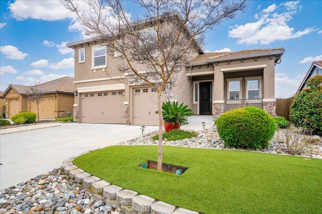 3145 Demartini Dr, Roseville, CA 95661