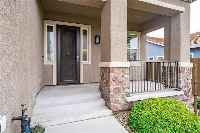 3145 Demartini Dr, Roseville, CA 95661