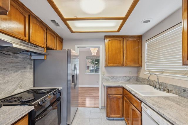 4129 W Regency Avenue, Fresno, CA 93722