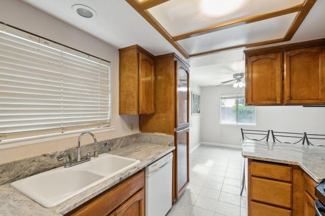 4129 W Regency Avenue, Fresno, CA 93722