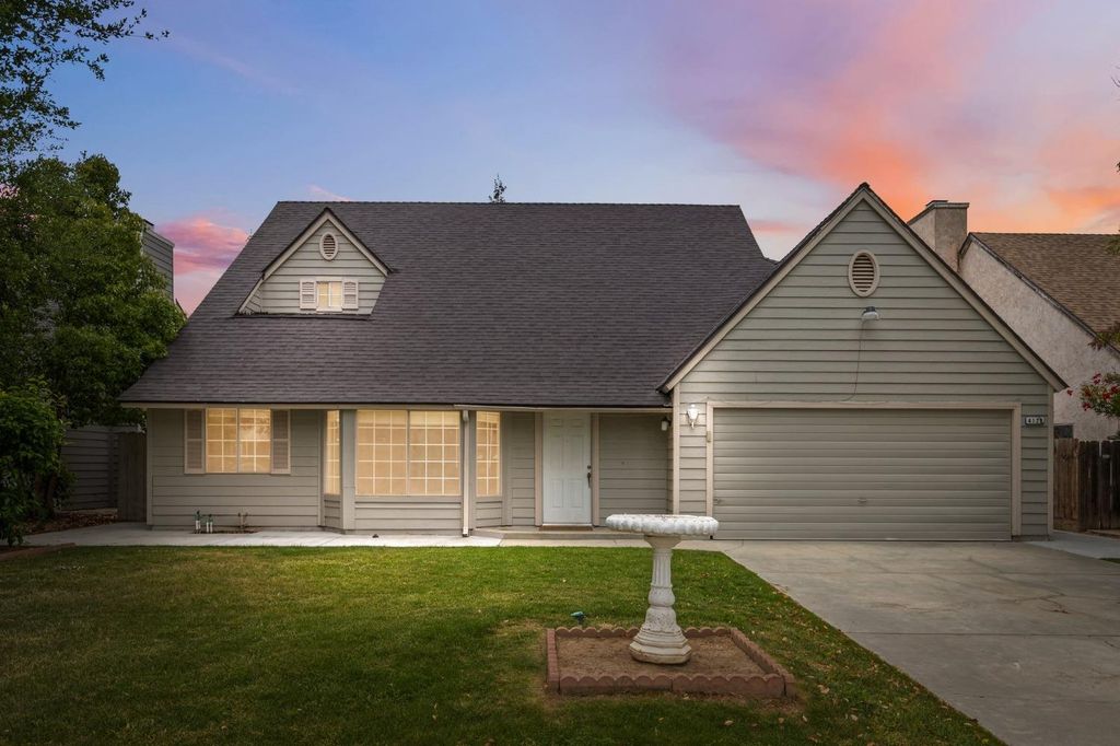 Image 1 of property listing at 4129 W Regency Avenue, Fresno, CA 93722