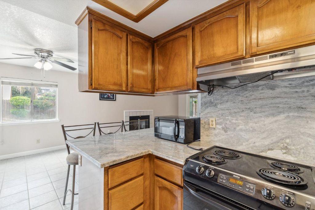 Image 10 of property listing at 4129 W Regency Avenue, Fresno, CA 93722