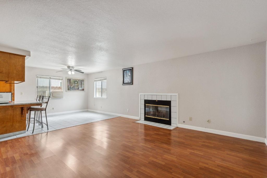 Image 16 of property listing at 4129 W Regency Avenue, Fresno, CA 93722