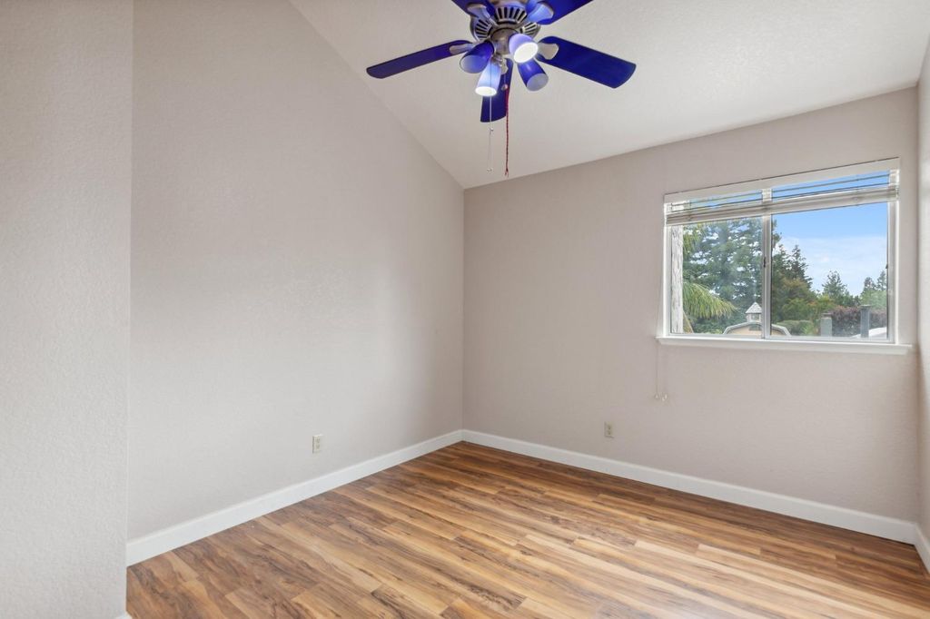 Image 23 of property listing at 4129 W Regency Avenue, Fresno, CA 93722