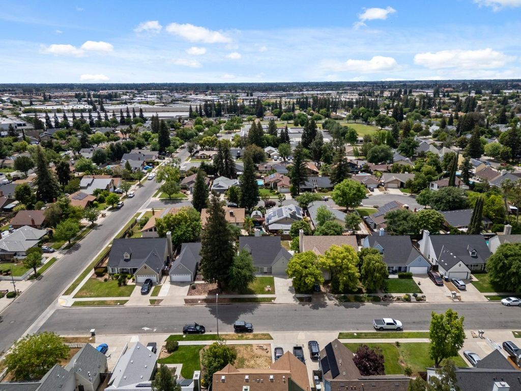 Image 33 of property listing at 4129 W Regency Avenue, Fresno, CA 93722