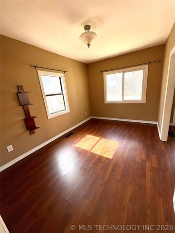 1012 D NW, Ardmore, OK 73401