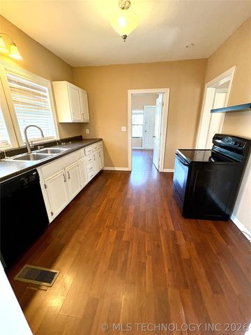 1012 D NW, Ardmore, OK 73401