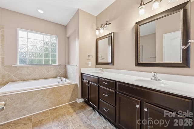 10580 Skipping Rock Lane NW, Concord, NC 28027