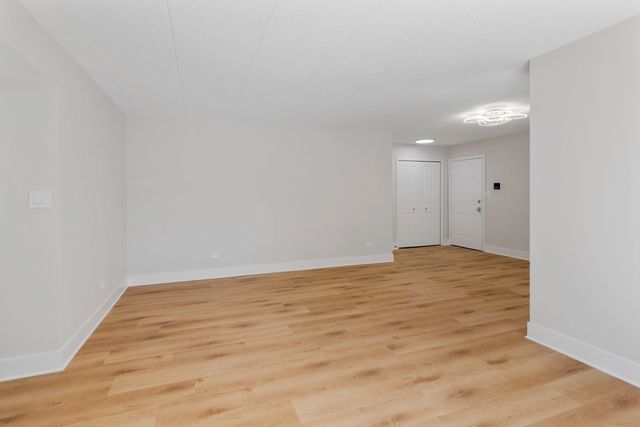 18310 Robin Lane D2, Homewood, IL 60430