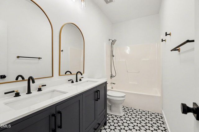 3833 Kelford Street, Raleigh, NC 27606