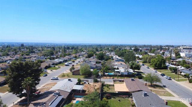 2718 Blade Avenue, Bakersfield, CA 93306