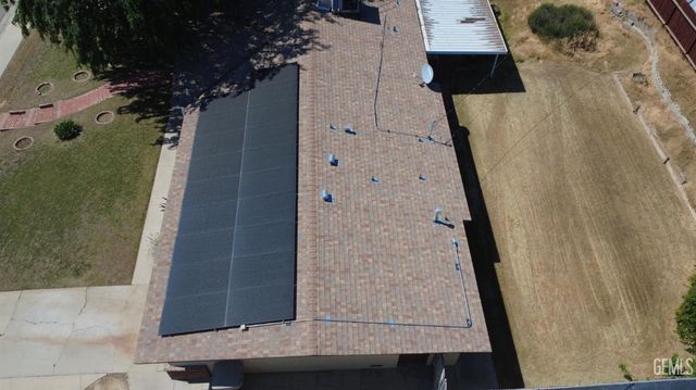 2718 Blade Avenue, Bakersfield, CA 93306