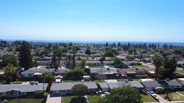 2718 Blade Avenue, Bakersfield, CA 93306