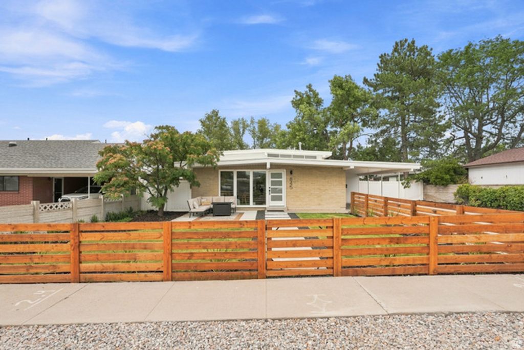 845 E LARKSPUR DR, Sandy, UT 84094 — photo 2