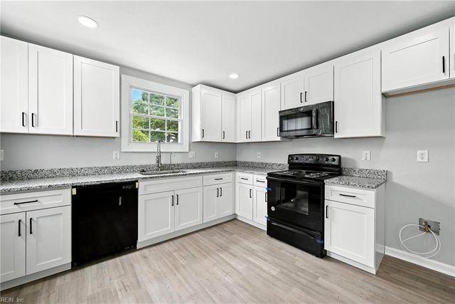 3748 Manning RD, Suffolk, VA 23437