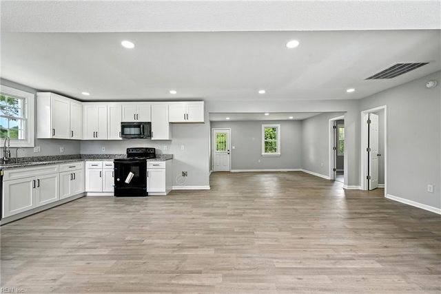 3748 Manning RD, Suffolk, VA 23437