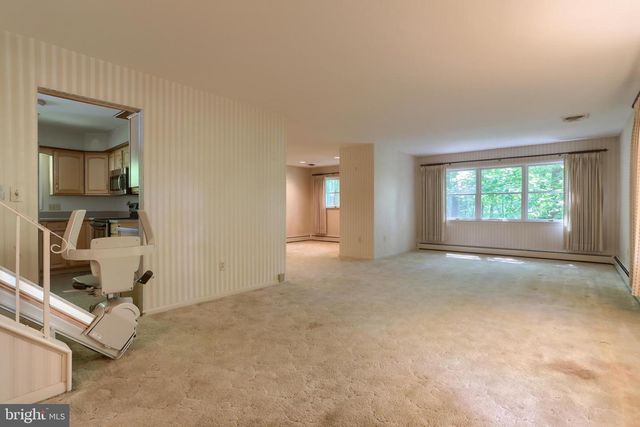 36 BROWNSTONE DR, Hershey, PA 17033
