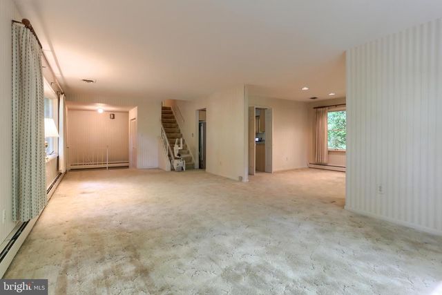 36 BROWNSTONE DR, Hershey, PA 17033