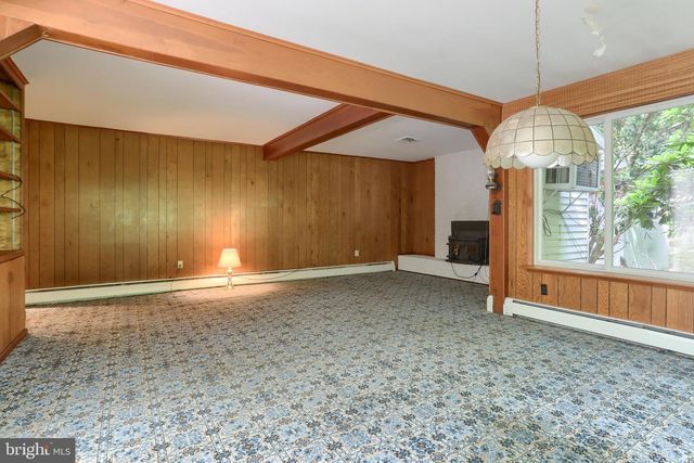 36 BROWNSTONE DR, Hershey, PA 17033