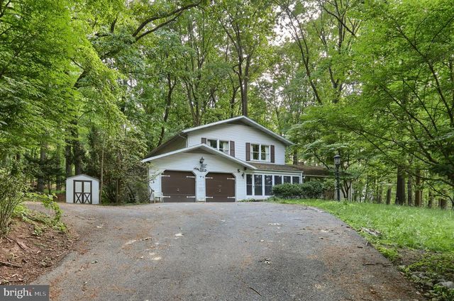 36 BROWNSTONE DR, Hershey, PA 17033